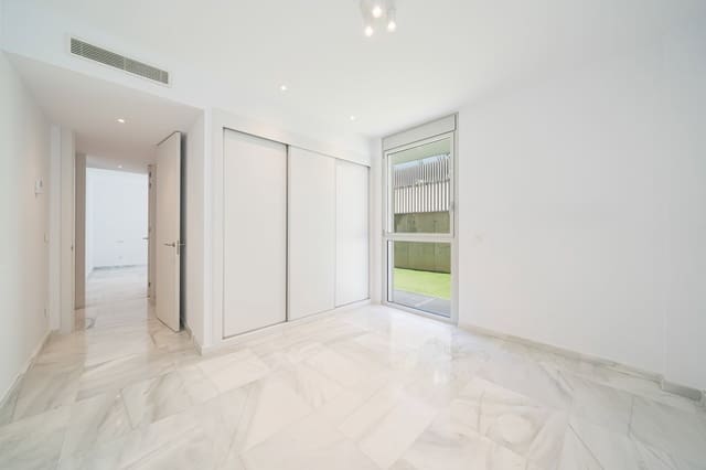 Appartement de 3 chambres à louer à La Seu, Palma de Mallorca avec piscine garage - 4 500 € (Ref: 9901618)