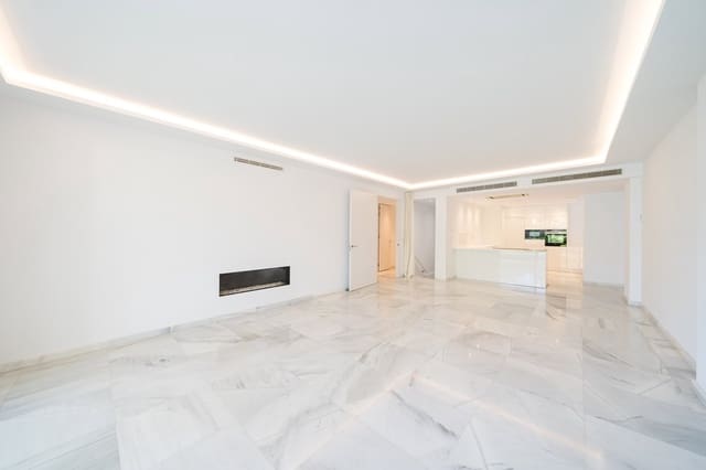 Appartement de 3 chambres à louer à La Seu, Palma de Mallorca avec piscine garage - 4 500 € (Ref: 9901618)