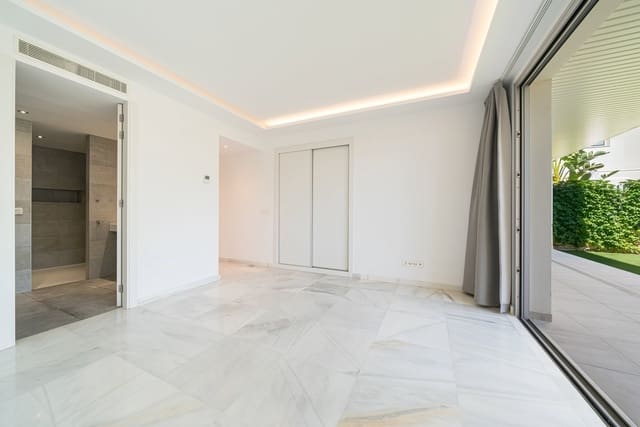 Appartement de 3 chambres à louer à La Seu, Palma de Mallorca avec piscine garage - 4 500 € (Ref: 9901618)
