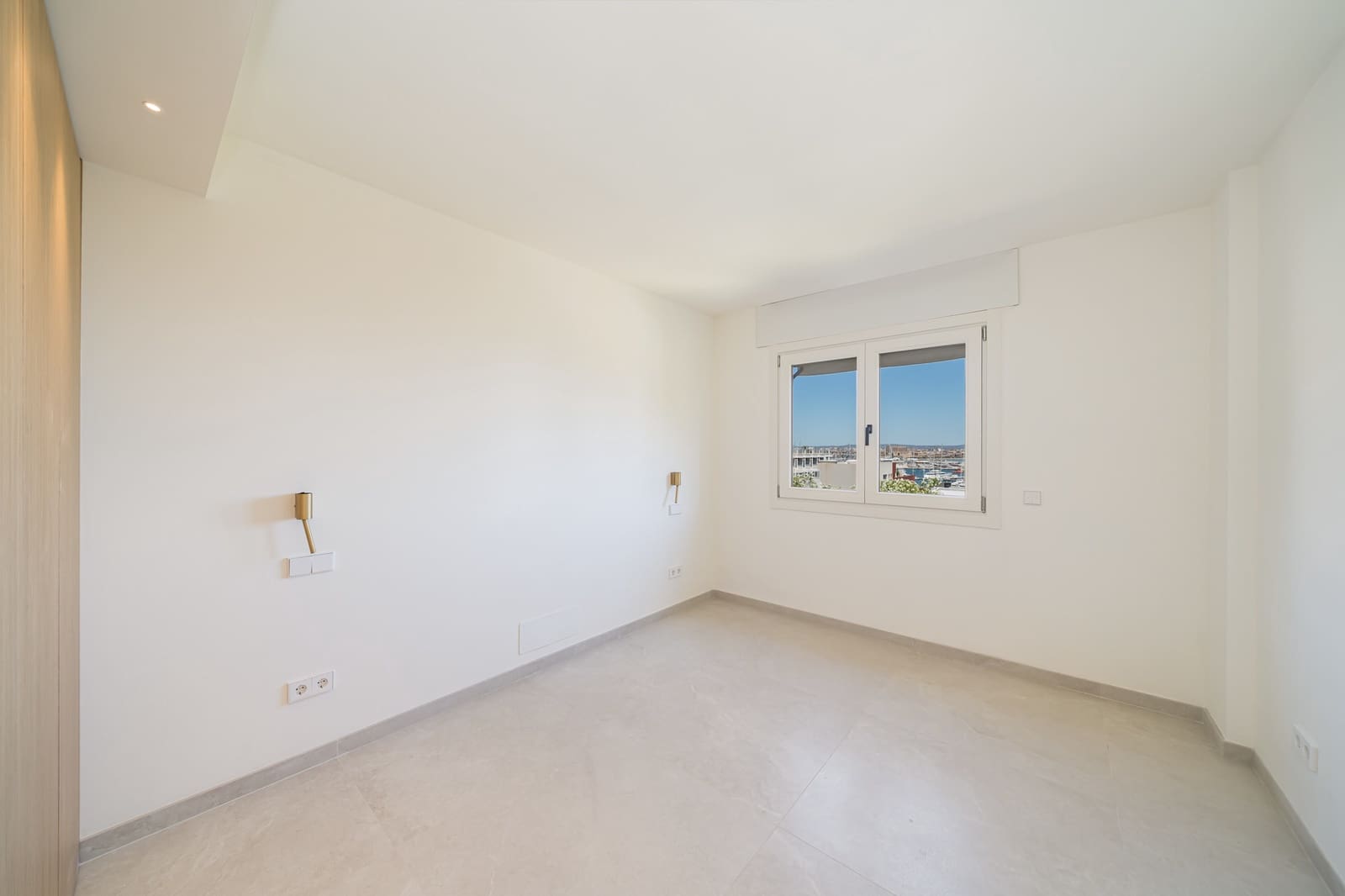 3 bedroom Flat for sale in Palma de Mallorca - € 1,590,000 (Ref: 9952304)