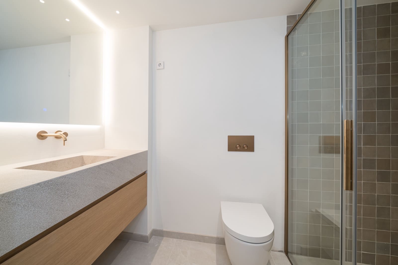 3 bedroom Flat for sale in Palma de Mallorca - € 1,590,000 (Ref: 9952304)