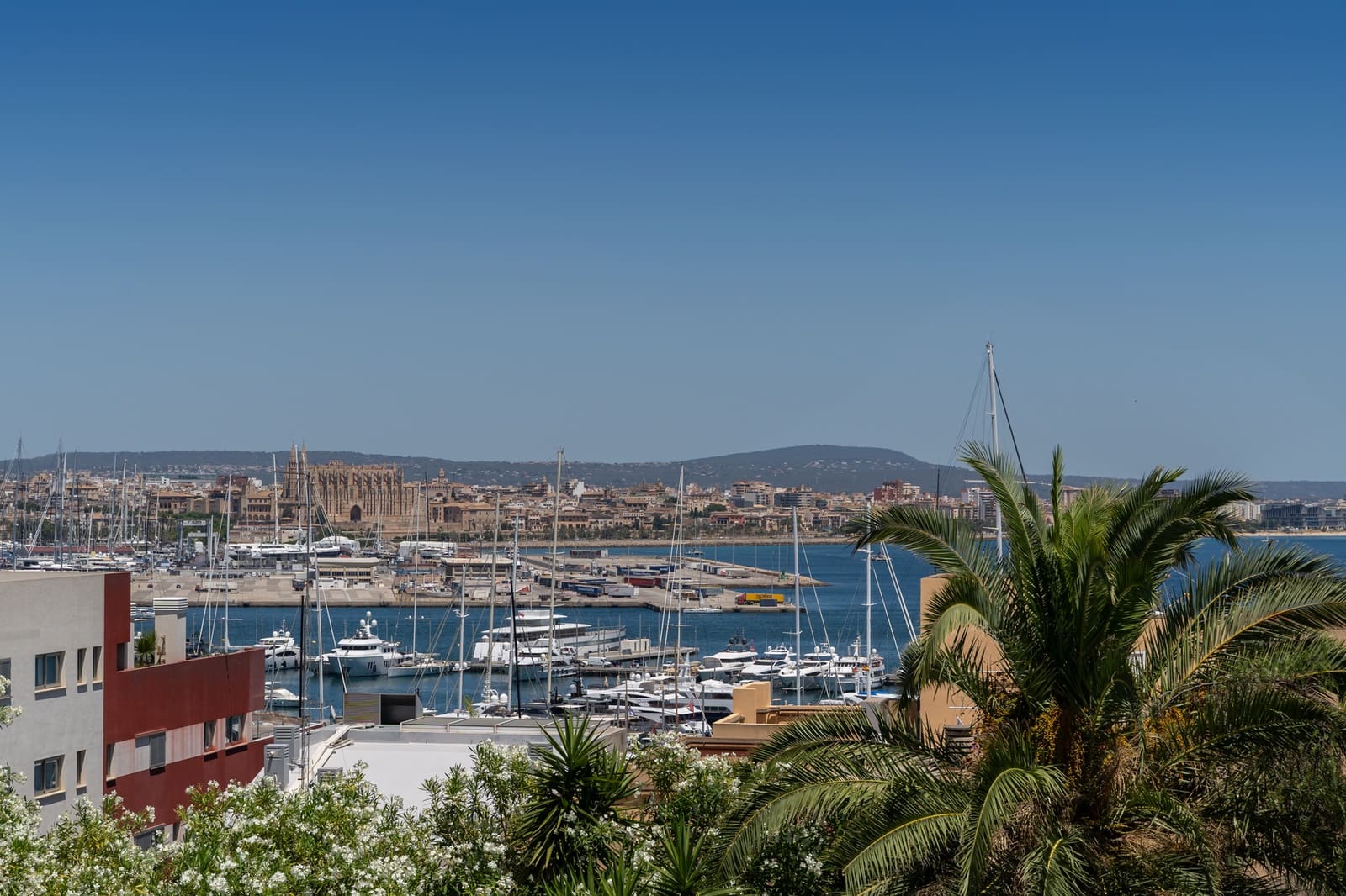 3 bedroom Flat for sale in Palma de Mallorca - € 1,590,000 (Ref: 9952304)