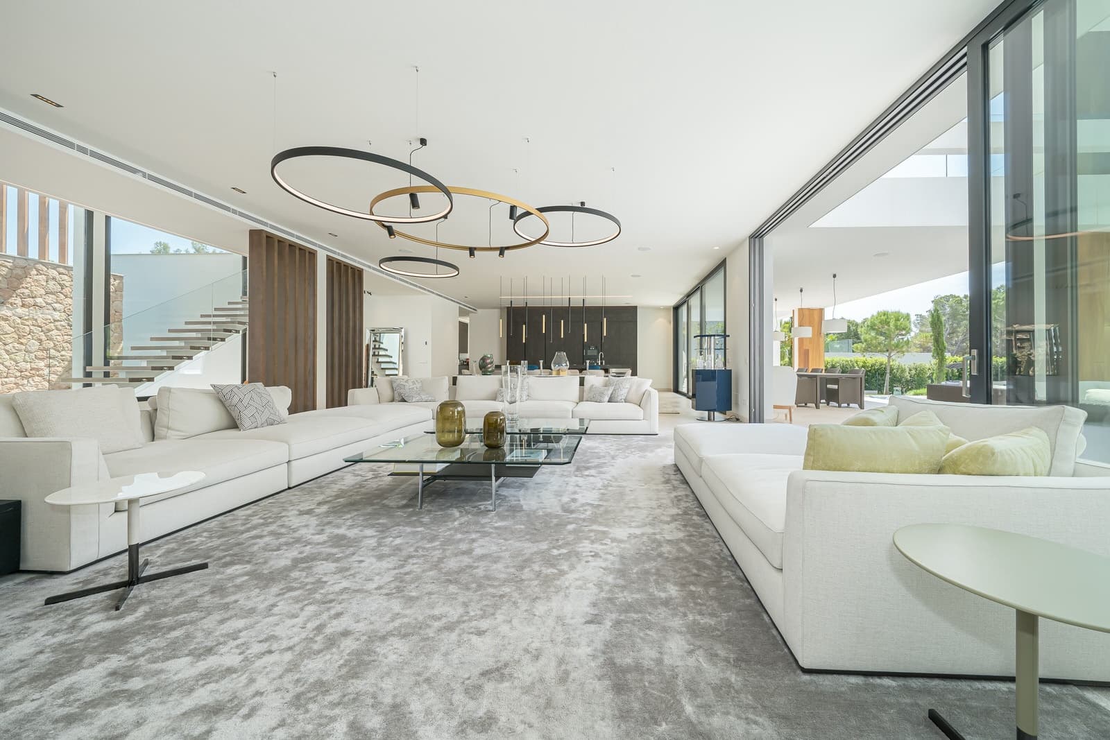 5 bedroom Villa for sale in Santa Ponsa with pool - € 6,450,000 (Ref: 9963406)