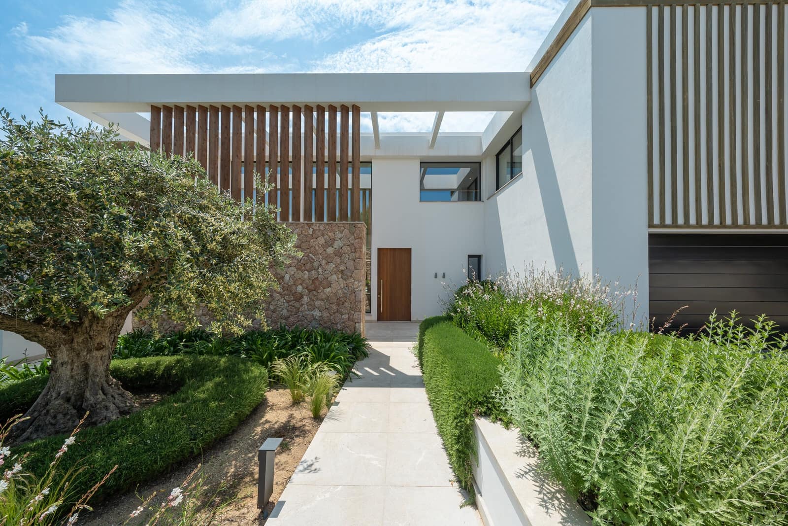 5 bedroom Villa for sale in Santa Ponsa with pool - € 6,450,000 (Ref: 9963406)