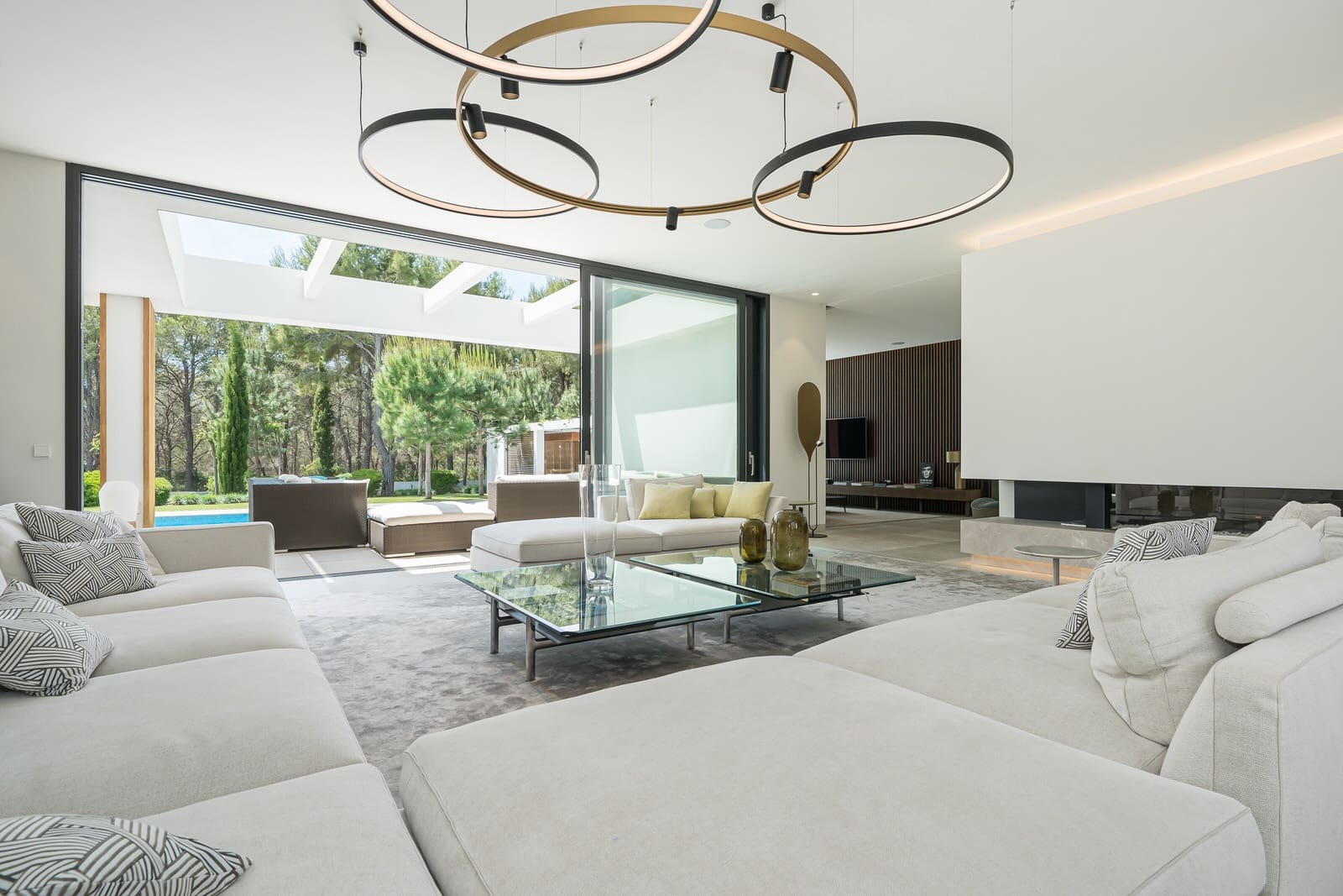5 bedroom Villa for sale in Santa Ponsa with pool garage - € 6,450,000 (Ref: 9963406)