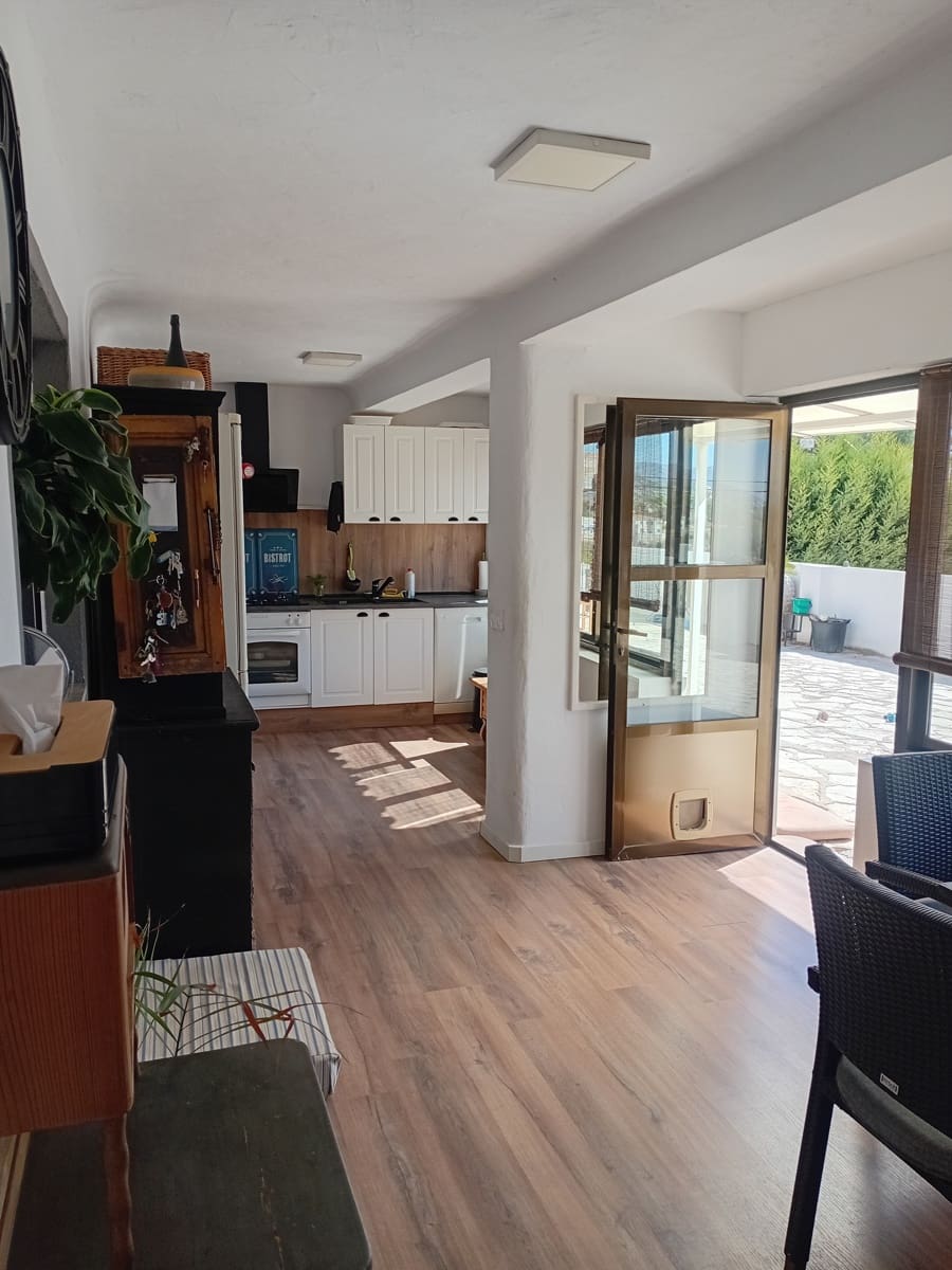 7 bedroom Villa for sale in Benissa with pool garage - € 880,000 (Ref: 10106547)