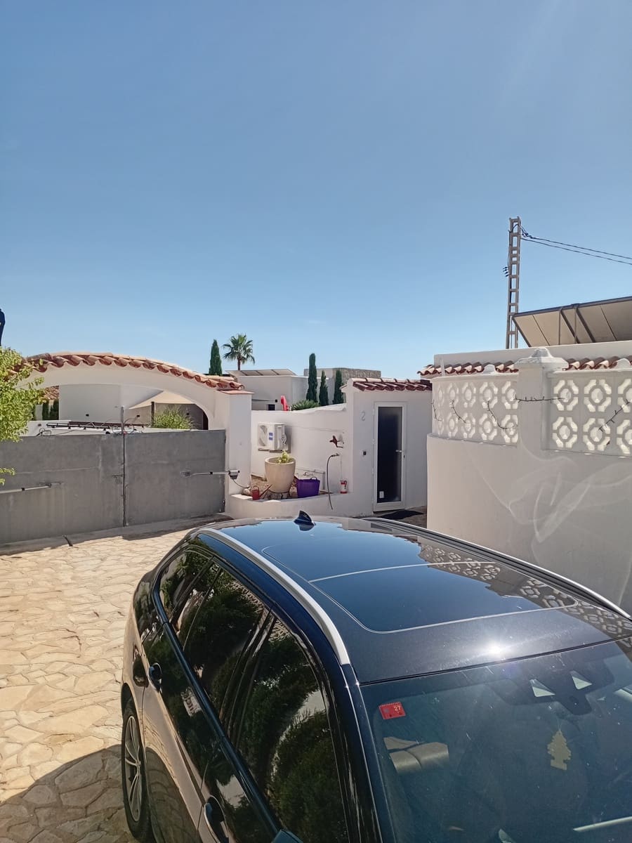 7 bedroom Villa for sale in Benissa with pool garage - € 880,000 (Ref: 10106547)