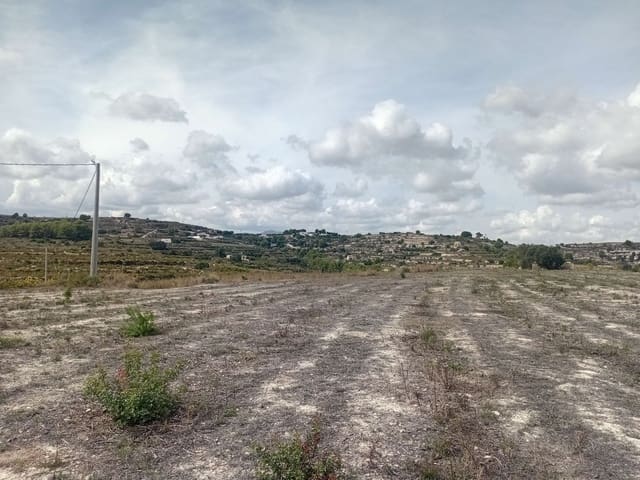 Ubebygd land til salgs i Teulada Pueblo, Teulada-Moraira - € 530 000 (Ref: 10130628)