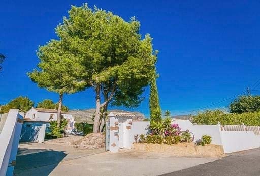 4 bedroom Finca/Country House for sale in Teulada - € 780,000 (Ref: 7989724)
