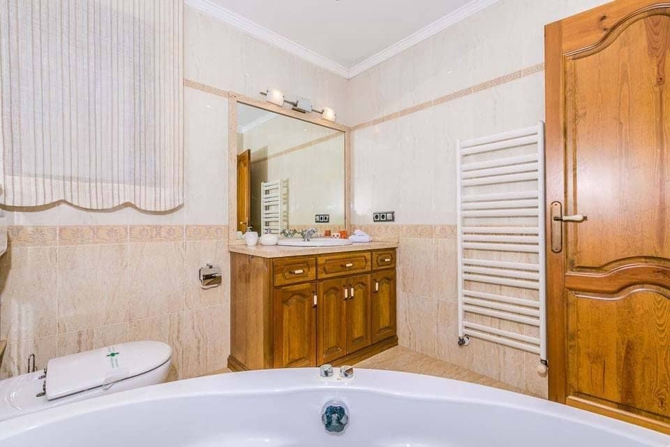 4 bedroom Finca/Country House for sale in Teulada - € 780,000 (Ref: 7989724)