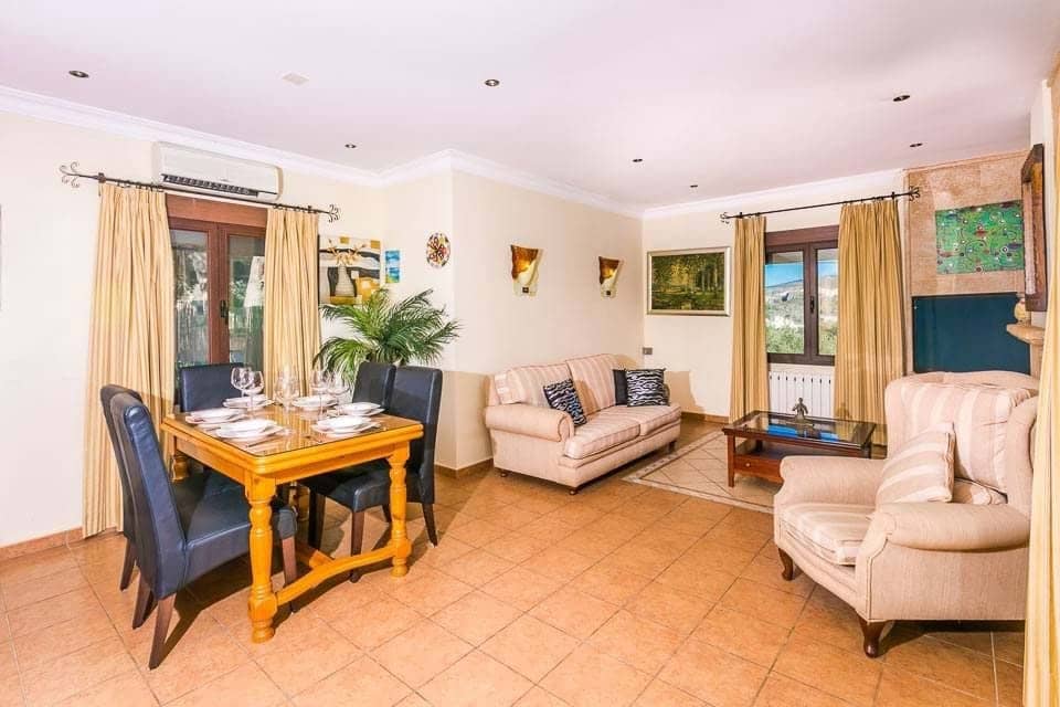 4 bedroom Finca/Country House for sale in Teulada - € 780,000 (Ref: 7989724)