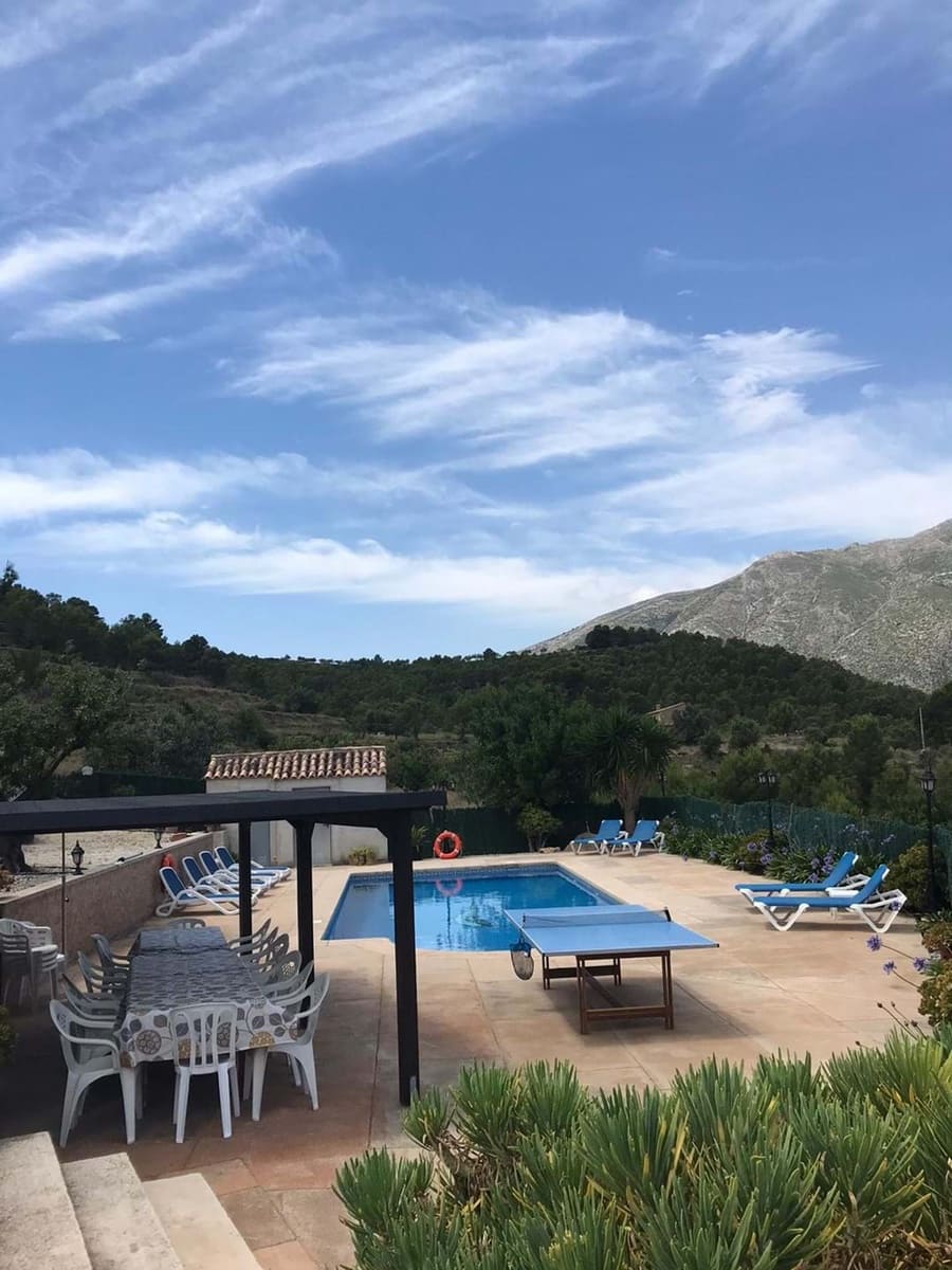 Finca/Casa Rural de 9 habitaciones en Benissa en venta - 680.000 € (Ref: 7989725)