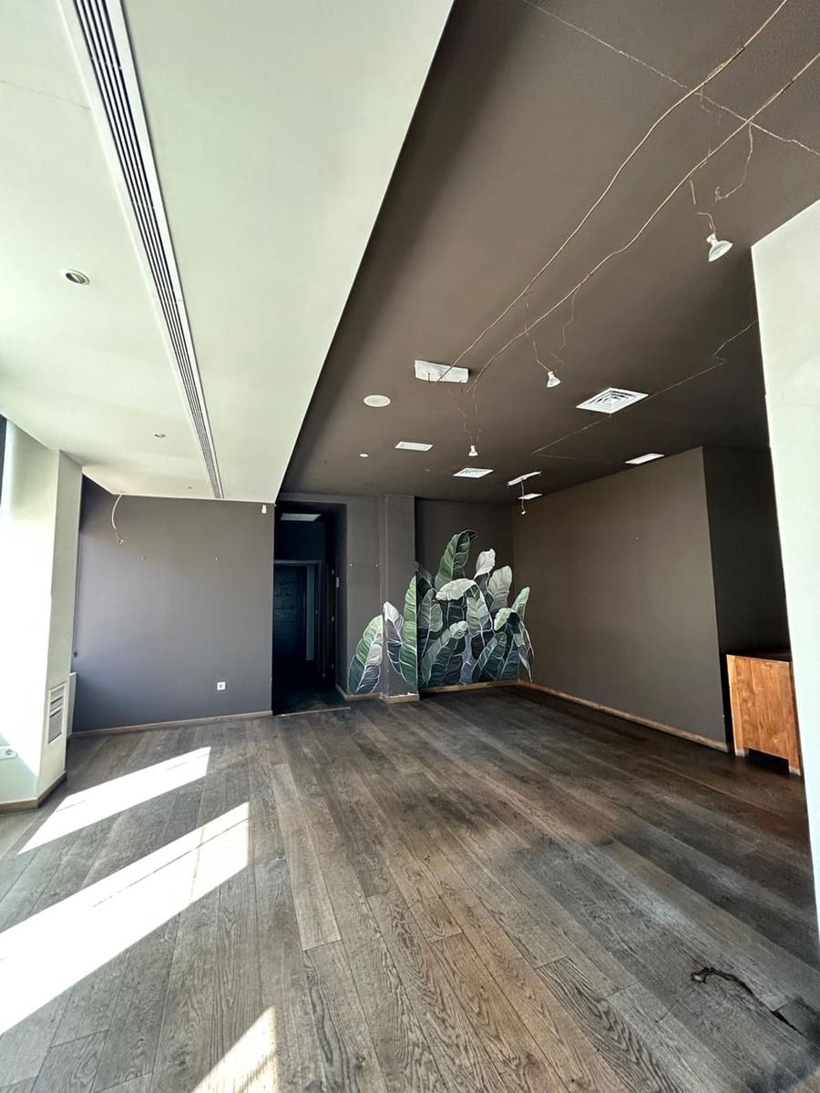 Commercial for sale in Altea - € 700,000 (Ref: 8389970)