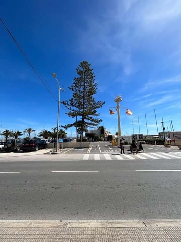 Commercial for sale in Altea - € 700,000 (Ref: 8389970)