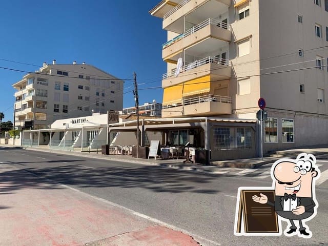 Commercial for sale in Altea - € 700,000 (Ref: 8389970)
