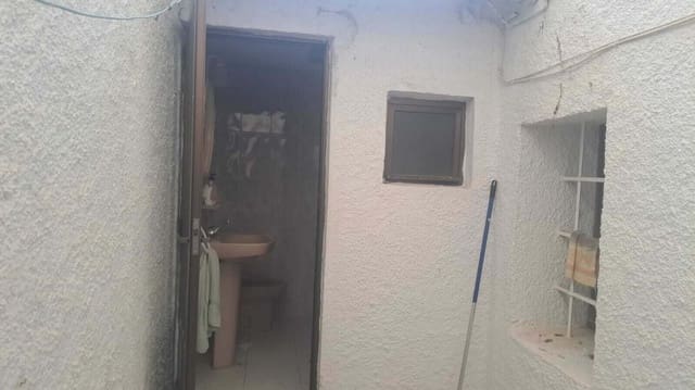 7 Zimmer Villa zu verkaufen in Benissa mit Garage - 439.000 € (Ref: 8885557)