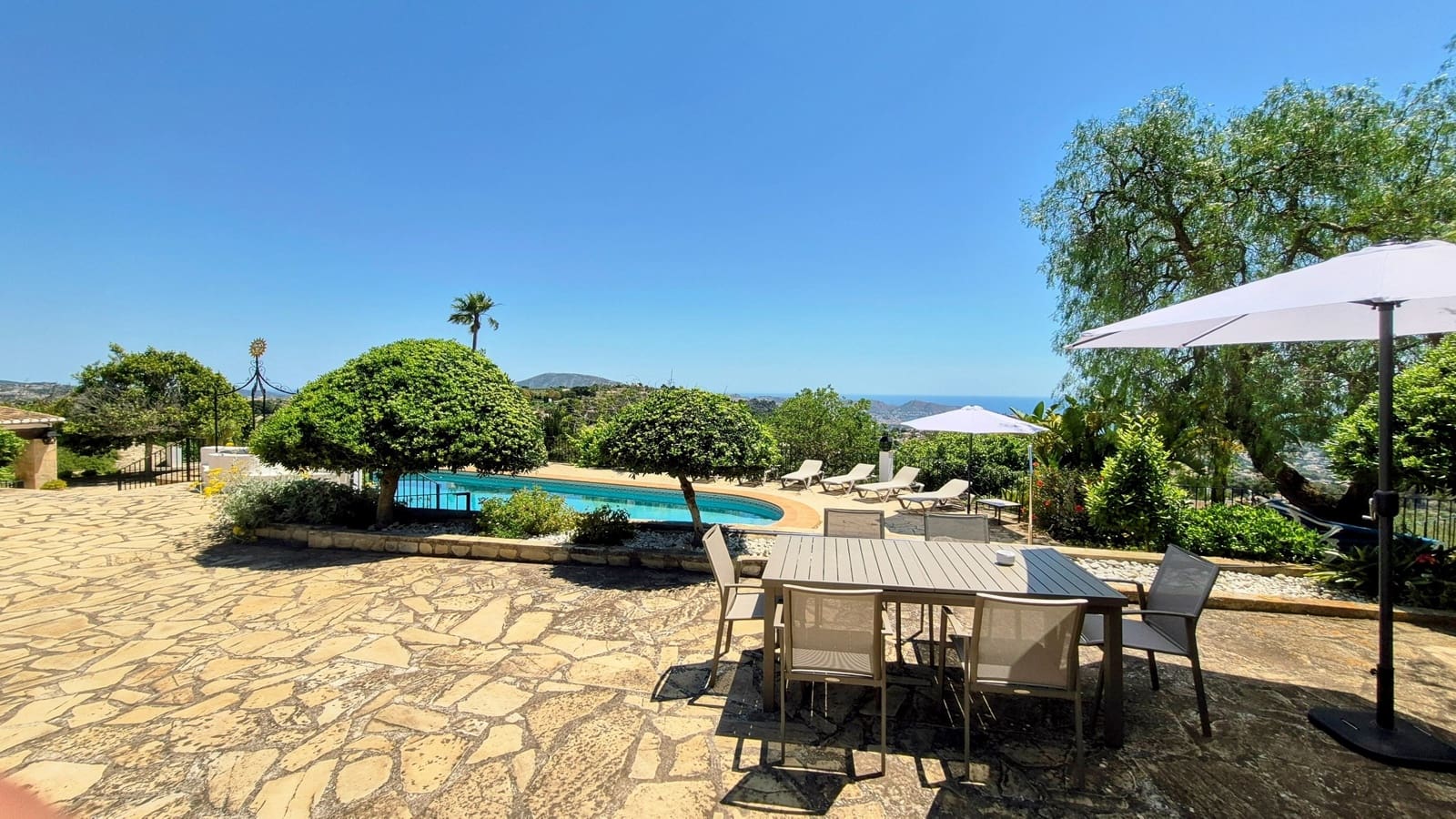 5 soveværelse Finca/Landehus til salg i Benissa med swimmingpool garage - € 1.725.000 (Ref: 9058231)