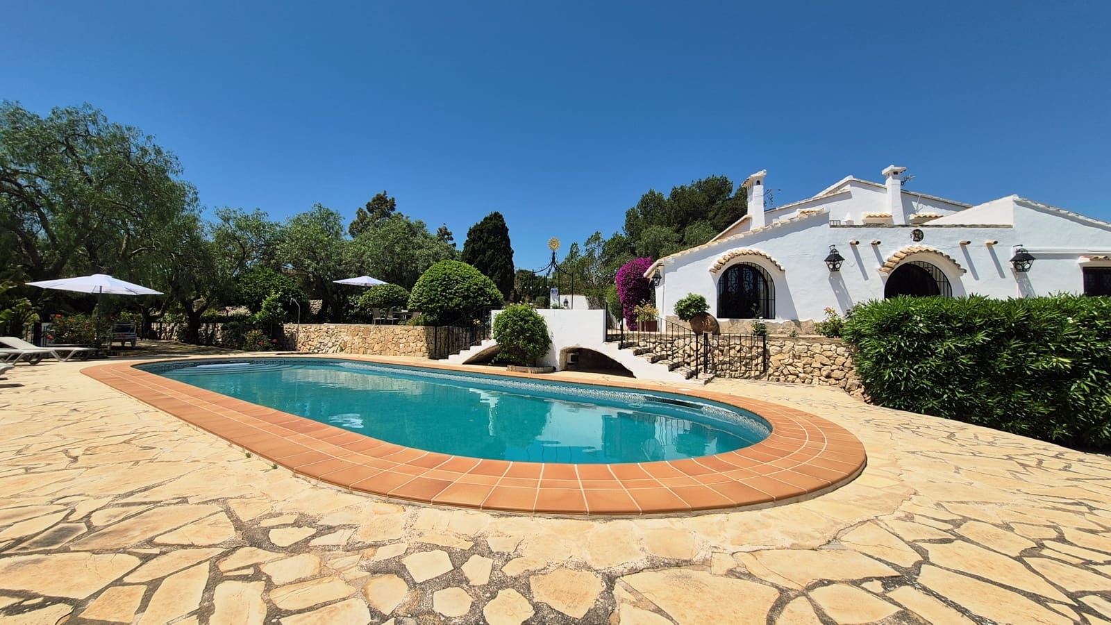 5 soveværelse Finca/Landehus til salg i Benissa med swimmingpool garage - € 1.725.000 (Ref: 9058231)