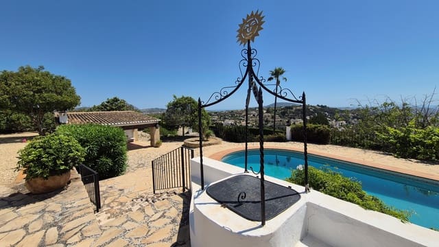 5 soveværelse Finca/Landehus til salg i Benissa med swimmingpool garage - € 1.725.000 (Ref: 9058231)