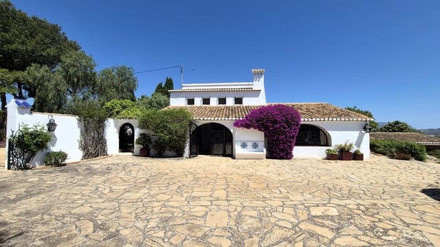 5 soveværelse Finca/Landehus til salg i Benissa med swimmingpool garage - € 1.725.000 (Ref: 9058231)