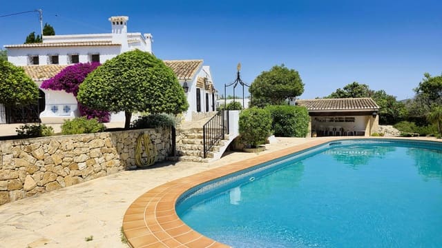 5 soveværelse Finca/Landehus til salg i Benissa med swimmingpool garage - € 1.725.000 (Ref: 9058231)