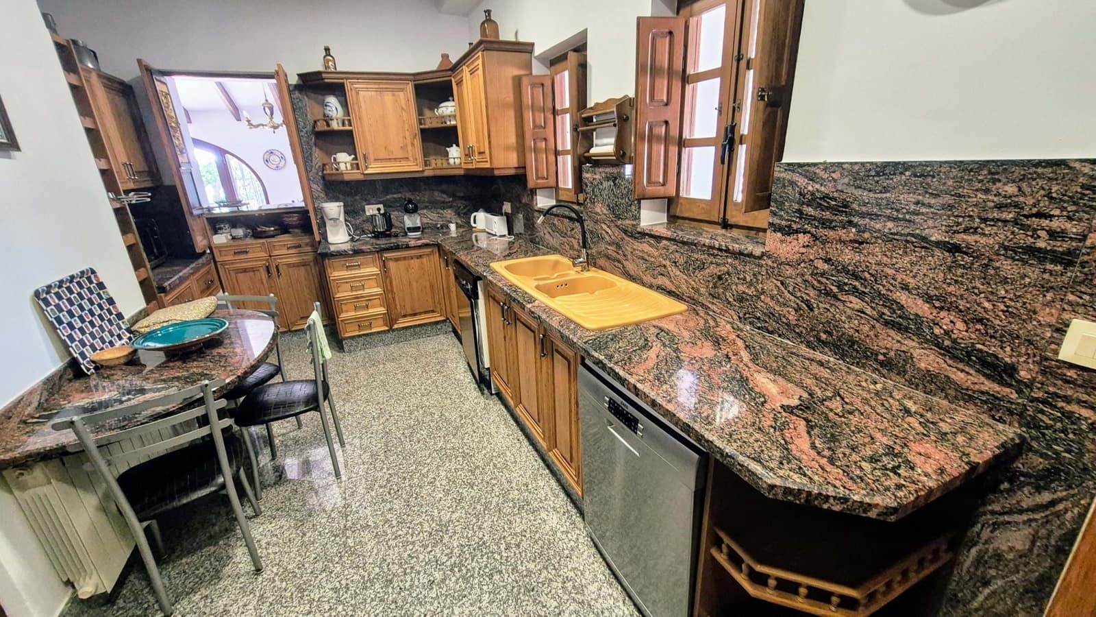 5 soveværelse Finca/Landehus til salg i Benissa med swimmingpool garage - € 1.725.000 (Ref: 9058231)