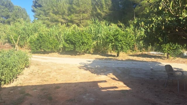 Grunde uden byggetilladelser til salg i Teulada Pueblo, Teulada-Moraira - € 199.000 (Ref: 9187654)