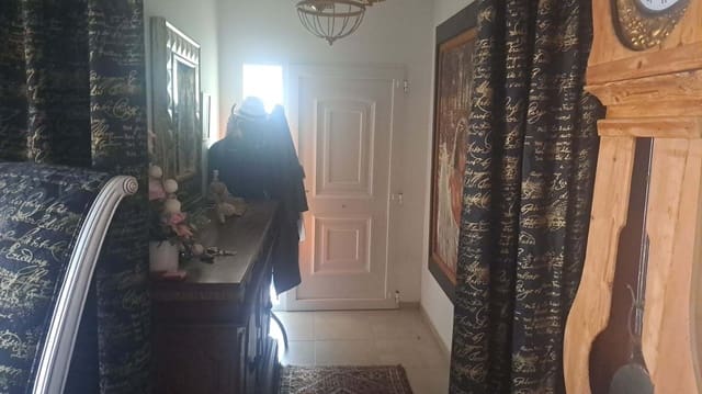 4 makuuhuone Huvila myytävänä paikassa Teulada Pueblo, Teulada-Moraira mukana uima-altaan - 940 000 € (Ref: 9400152)