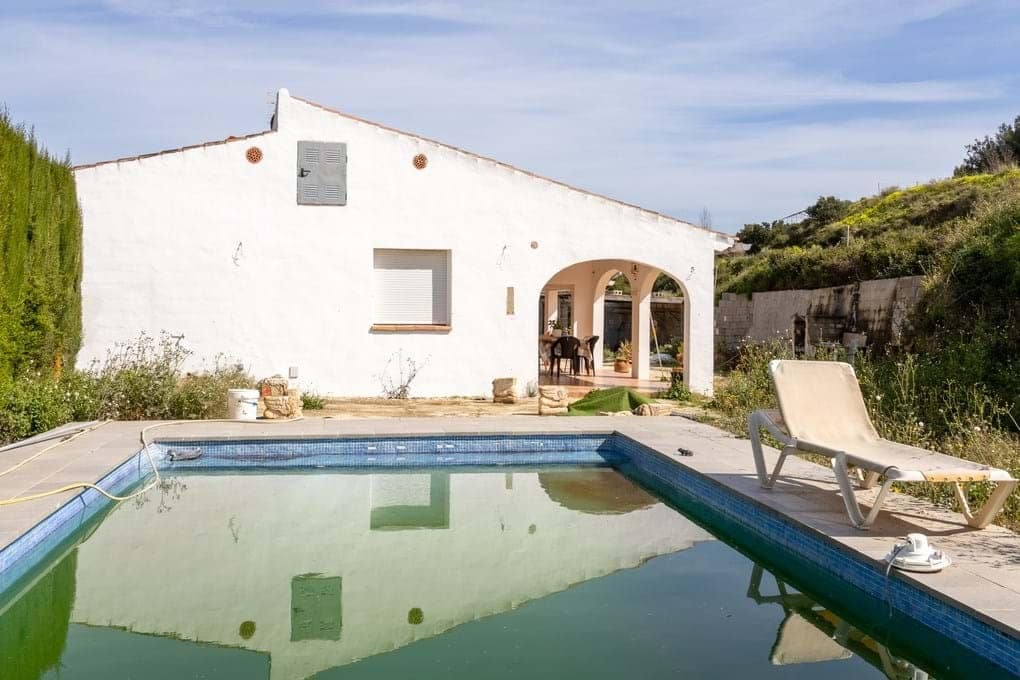 4 bedroom Finca/Country House for sale in Teulada with pool garage - € 585,000 (Ref: 9404669)