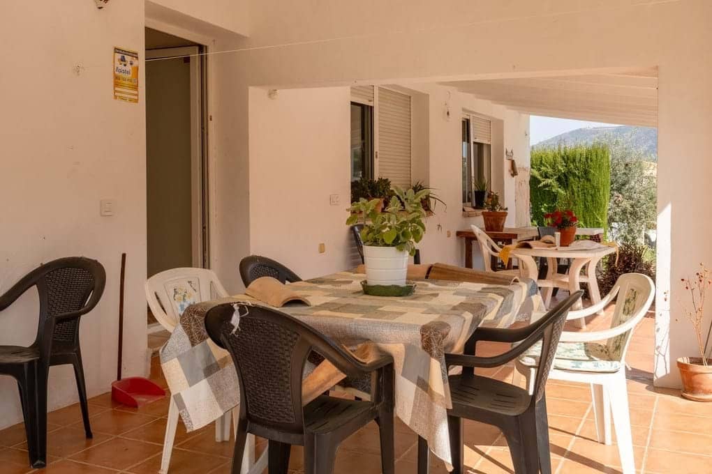 4 bedroom Finca/Country House for sale in Teulada with pool garage - € 585,000 (Ref: 9404669)