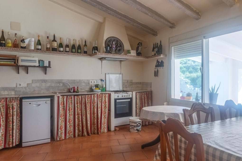 4 bedroom Finca/Country House for sale in Teulada with pool garage - € 585,000 (Ref: 9404669)