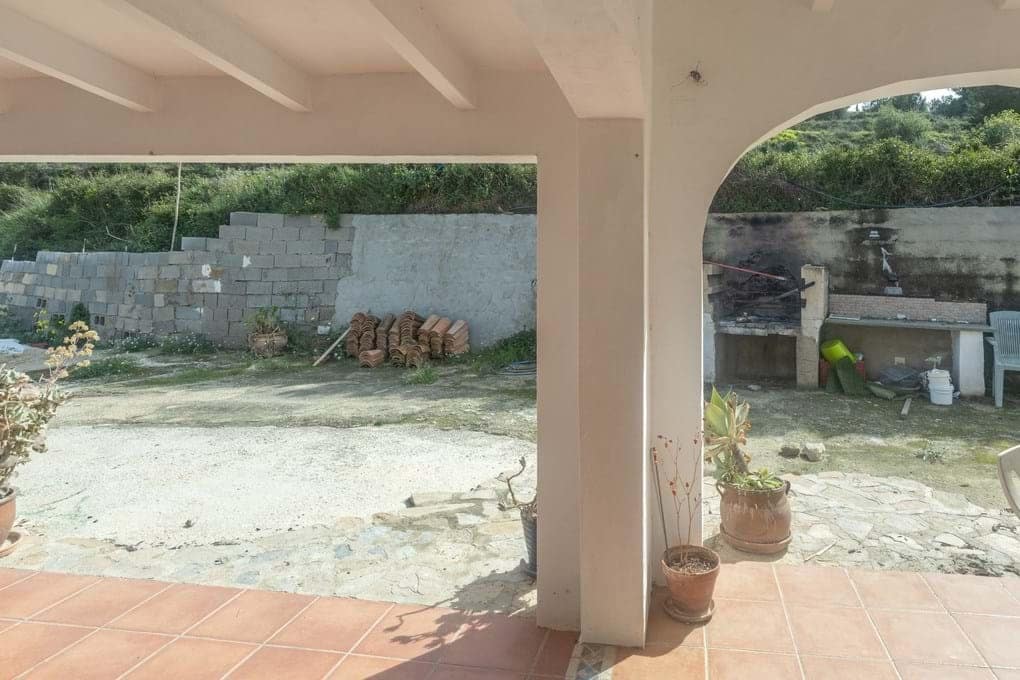 4 bedroom Finca/Country House for sale in Teulada with pool garage - € 585,000 (Ref: 9404669)