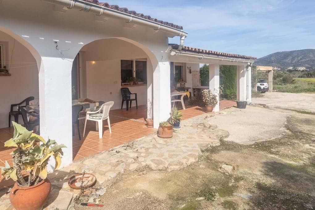 4 bedroom Finca/Country House for sale in Teulada with pool garage - € 585,000 (Ref: 9404669)