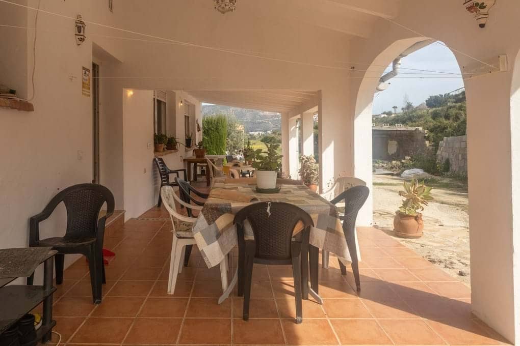 4 bedroom Finca/Country House for sale in Teulada with pool garage - € 585,000 (Ref: 9404669)
