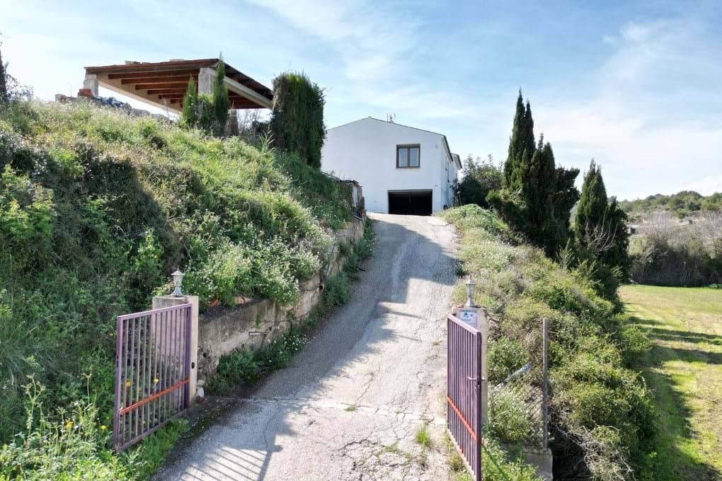 4 bedroom Finca/Country House for sale in Teulada with pool garage - € 585,000 (Ref: 9404669)