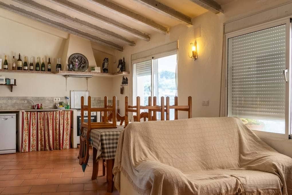 4 bedroom Finca/Country House for sale in Teulada with pool garage - € 585,000 (Ref: 9404669)