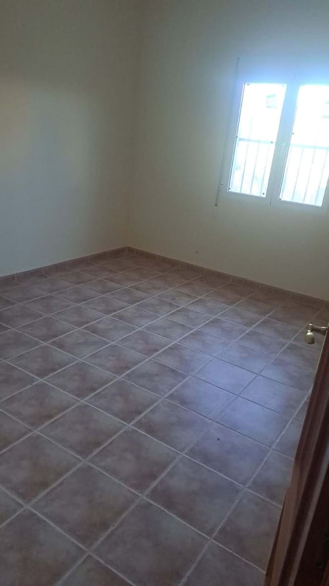 3 sypialnia Finka/Dom wiejski na sprzedaż w Quatretondeta z basenem garażem - 265 000 € (Ref: 9432720)