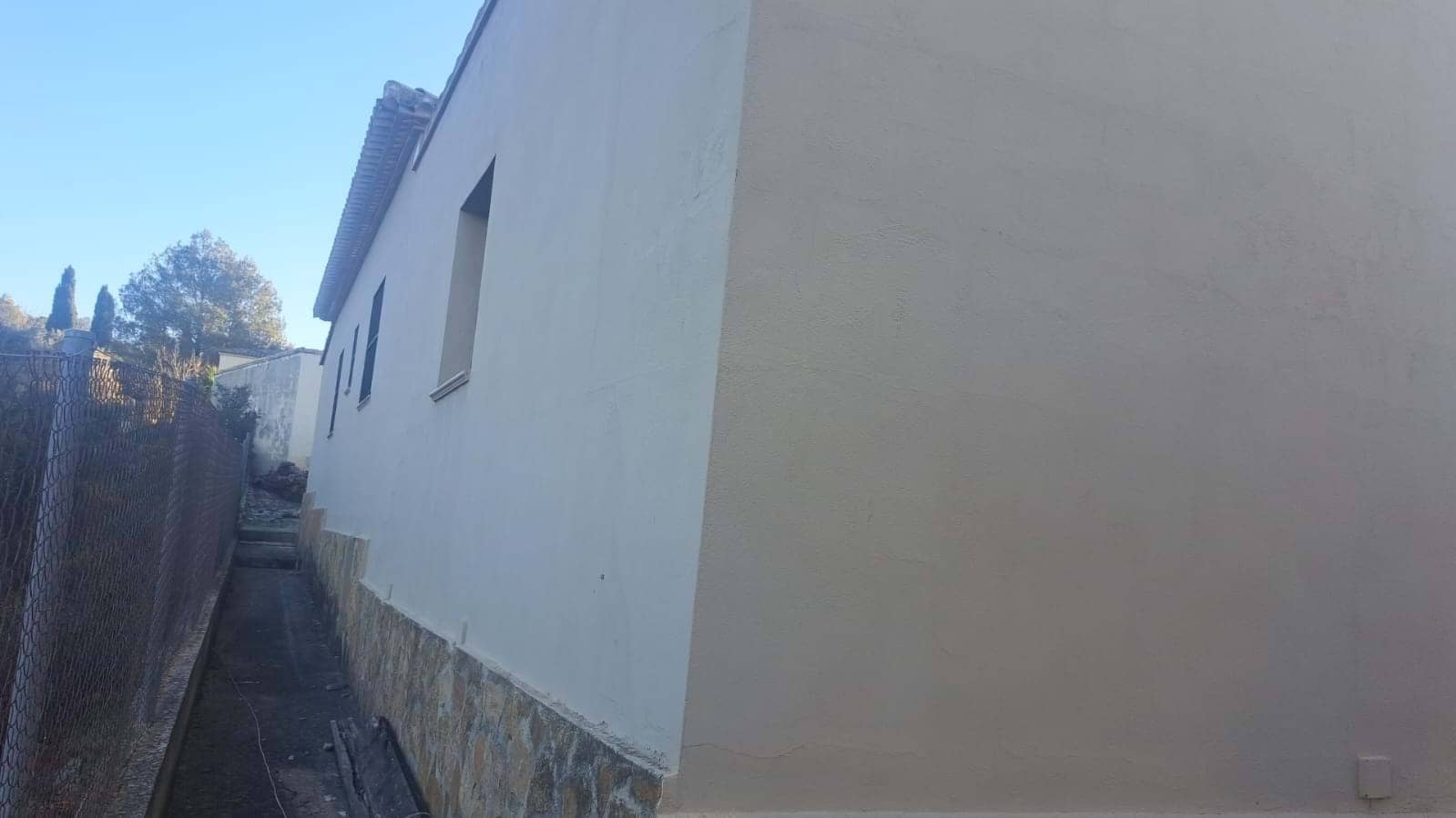 3 sypialnia Finka/Dom wiejski na sprzedaż w Quatretondeta z basenem garażem - 265 000 € (Ref: 9432720)