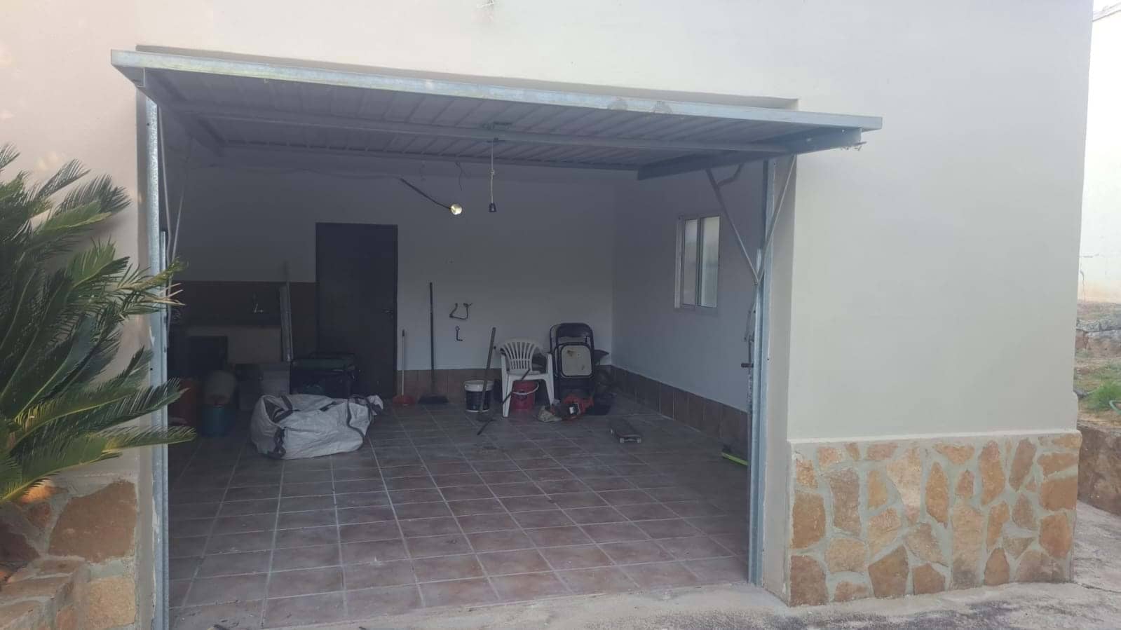 3 sypialnia Finka/Dom wiejski na sprzedaż w Quatretondeta z basenem garażem - 265 000 € (Ref: 9432720)