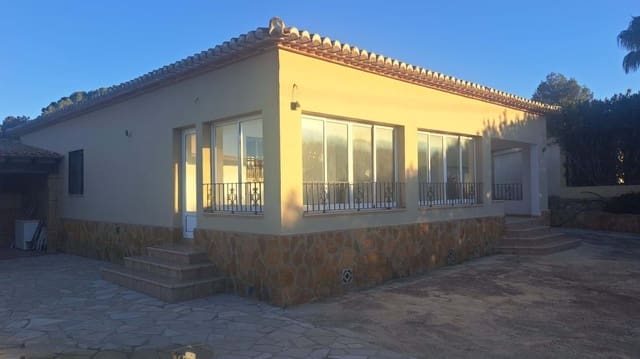 3 soverom Finca/Herregård til salgs i Quatretondeta med svømmebasseng garasje - € 265 000 (Ref: 9432720)