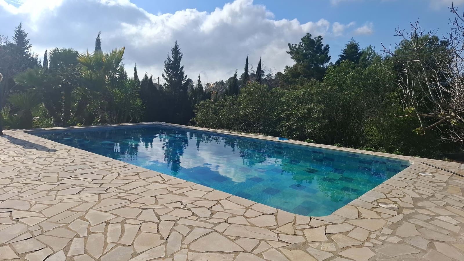 3 sypialnia Finka/Dom wiejski na sprzedaż w Quatretondeta z basenem garażem - 265 000 € (Ref: 9432720)