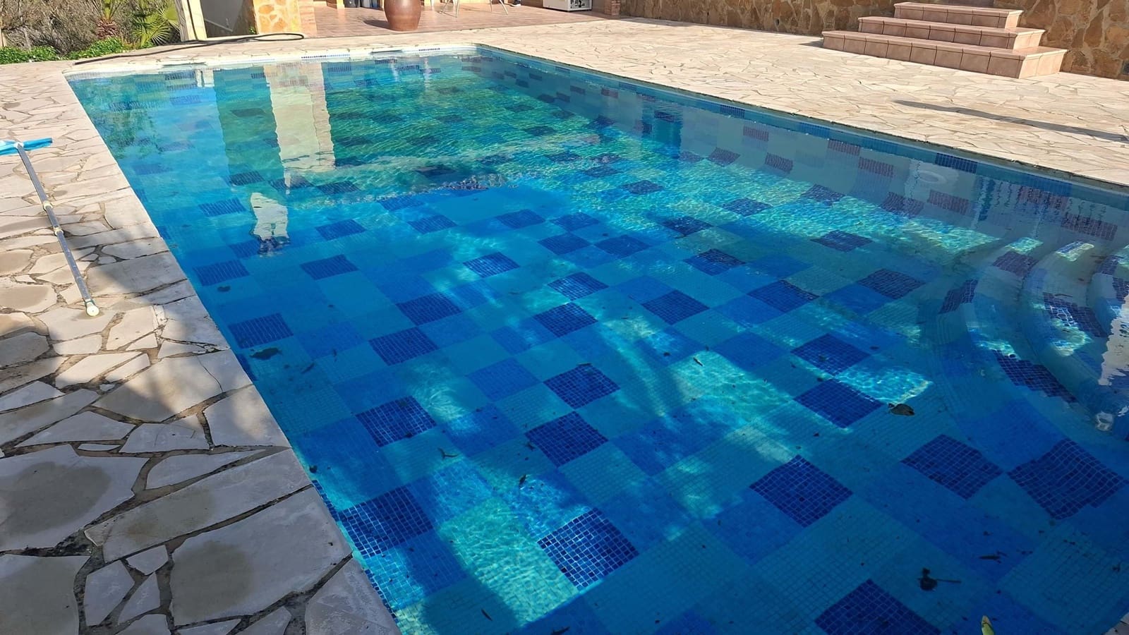 3 sypialnia Finka/Dom wiejski na sprzedaż w Quatretondeta z basenem garażem - 265 000 € (Ref: 9432720)