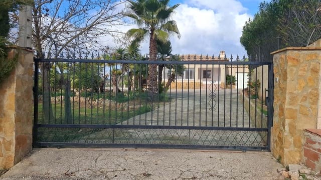 3 Zimmer Finca/Landgut zu verkaufen in Quatretondeta mit Pool Garage - 265.000 € (Ref: 9432720)