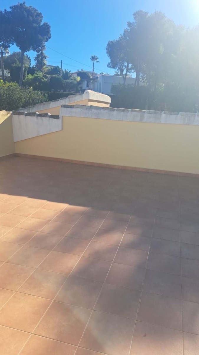 Chalet de 4 habitaciones en Javea / Xàbia en venta con piscina garaje - 875.000 € (Ref: 9445431)