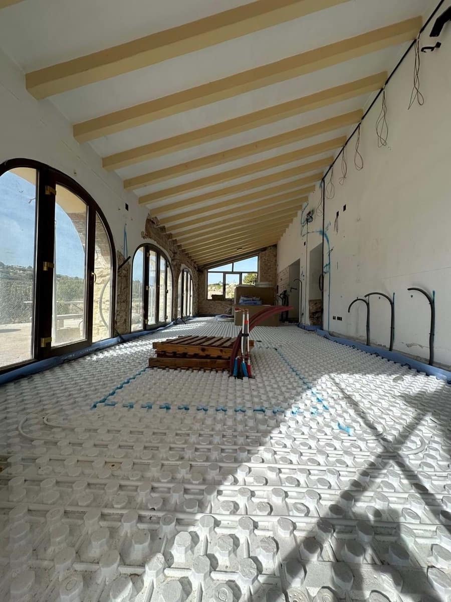 Finca/Casa Rural de 4 habitaciones en Benissa en venta - 670.000 € (Ref: 9720577)