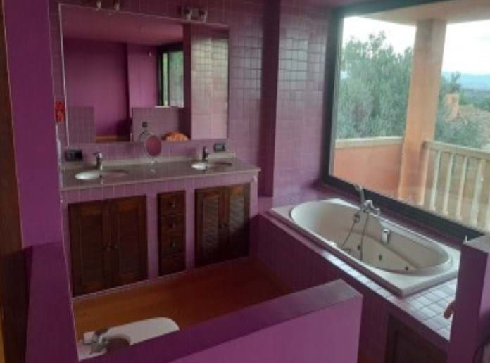5 bedroom Villa for sale in Montserrat with pool - € 675,000 (Ref: 9891486)