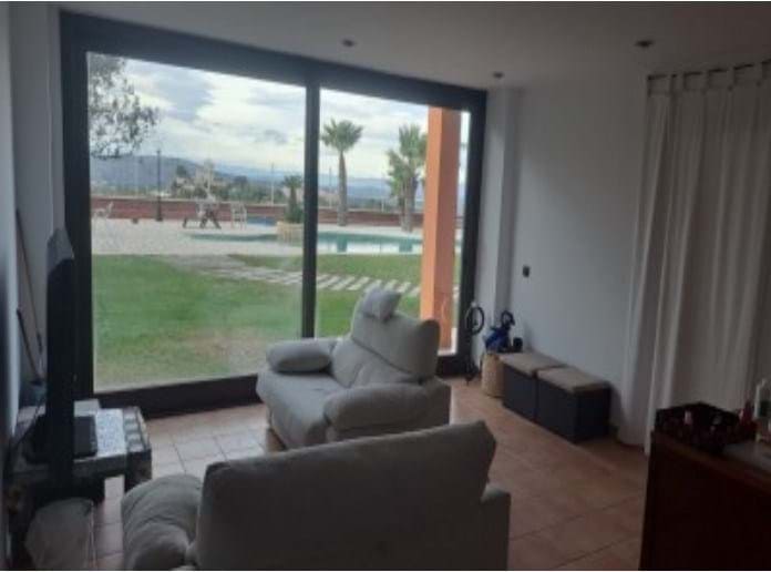 5 bedroom Villa for sale in Montserrat with pool - € 675,000 (Ref: 9891486)