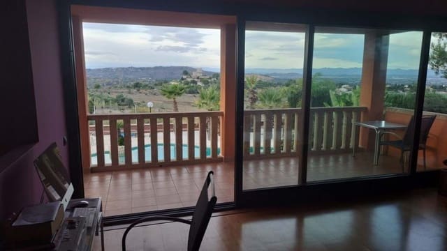 5 bedroom Villa for sale in Montserrat with pool - € 675,000 (Ref: 9891486)