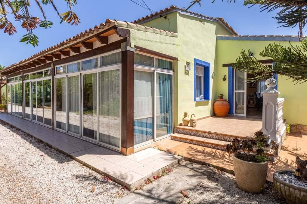 Finca/Casa Rural de 2 habitaciones en Benitachell / Benitatxell en venta - 450.000 € (Ref: 9912242)