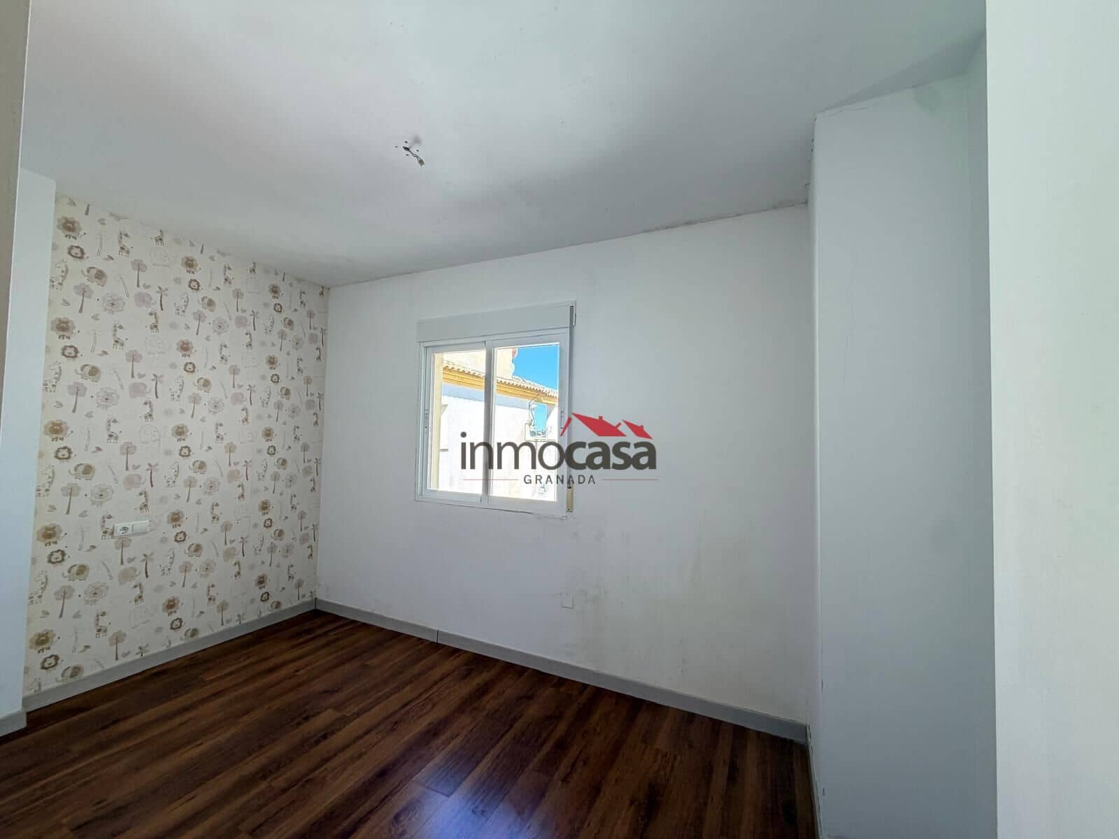 2 bedroom Flat for rent in Peligros with garage - € 650 (Ref: 10003813)